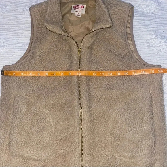 Sherpa Vest - Picture 5 of 8
